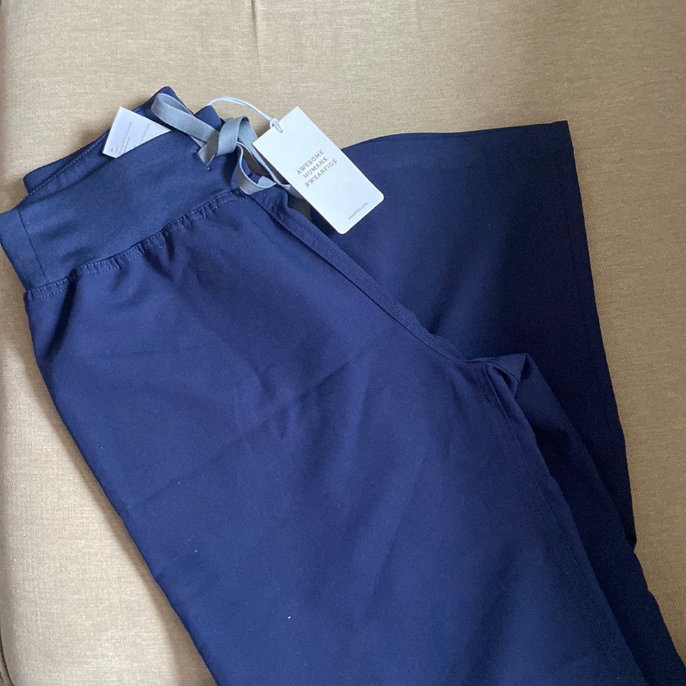Figs Livingston classic high waist scrub pant